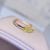 Anelli a grappolo Gioielli premium Pietre preziose naturali Argento sterling 925 Peridoto Mini anello da donna Regalo per feste Sposarsi Matrimonio Compleanno Ottenuto