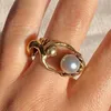Pierścienie zespołowe INS stal nierdzewna 18K Gold Gold Pierścień Vintage Hug Baroque Pearl Pierścienie dla kobiet dziewcząt biżuteria mody prezent Z0327