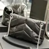 Kopplingspåsar mode toppkvalitet puffer purses crossbody väskor metallkedja loulou mens läder kuvert designer väska satchel handväskor axel kvinnor