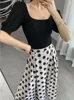 Arbetsklänningar kvinnor sommar elegant polka prick kjol kostym kort ärm toppar höga midje kjolar två stycken set femme mode vintage kläder