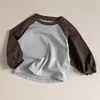 T-shirt Primavera Autunno Bambini Ragazzo Ragazza Manica lunga T-shirt sportiva casual Baby Patchwork Camicia in cotone con fondo Moda T-shirt infantile 230327