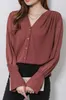 Women's Blouses Chikichi Tops Women 2023 Blouse Cardigan Koreaans mode paardenleer roodbruine v-hals met lange mouwen zijden button up shirt