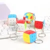 미니 큐브 키 체인 마술 큐브 3 단계 루빅스 큐브 키 체인 퍼즐 초보자를위한 초보자 전문 큐보 마술 장난감 어린이 어린이 크기는 3x3x3입니다.