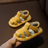 Pantoufle bébé filles garçons sandales d'été infantile Anticollision enfant en bas âge chaussures fond souple en cuir véritable enfants enfants plage 230327