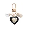 Porte-clés mignon perle lettre coeur porte-clés plaqué or alliage voiture porte-clés casque étui sac anneau mode pendentif décoration