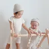 Ensembles de vêtements 2023 Enfants Suit décontracté Summer Corée de style coréen manche courte pour garçons et filles Coton Vêtements à domicile 2-5 ans