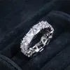 Band Rings Huitan Luxury Wedding Band Кольца для женщин для женщин уникальный треугольник кубический дизайн циркония высококачественный новый модный ювелирный корабль Z0327