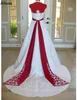 und afrikanisch rot weiß eine Linie Brautkleider Halfter eleganter Satin -Spitzenverzerrung Plus Größe Entbindlichkeitsbrautkleider für Frauen Korsett zurück Vestidos de Novia