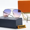 Męska klasyczna marka okularów przeciwsłonecznych 2022 Luksusowe designerskie okulary metalowy projektant ramy pilotażowe Sunshade Mirror Women's Retro Rame