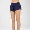 2024 Lu lu Lemons Womens Yoga Shorts a bassa palestra di allenamento di allenamento corto pantaloni corti alla moda pantaloni solidi rapidi