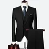 Abiti da uomo Blazer Sposo Abito da cerimonia nuziale maschile Abito da smoking slim fit verde Abiti da lavoro da uomo formale da lavoro Abiti da 3 pezzi Giacca Pantaloni Gilet 230328