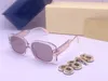 Retro-Sonnenbrille für Damen, kleine Sonnenbrille mit rechteckigem Rahmen, UV400-Schutz, Brillen für Sommer, Reisen, Strand, trendige Brillen, mit Box 8816