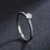 Band Rings Butterflykissanillos Yuvarlak Otantik Moissanit Kadın ve Kadın 45mm S925 STERLING Gümüş Zarif Cassic Düğün Takı Z0327