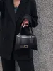 Skórzane klepsydra sprzęgła torby crossbody damskie męskie z wiosenną wycieczką torby na ramię pasek luksusowy designerski marka torby logo torebki