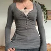 Camiseta feminina y2k blot button camise