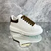 top nouveau Designer Casual Chaussures Blanches Baskets Chaussures Décontractées Baskets Plate-Forme Chaussures Noir De Luxe Velours Daim Femmes À Lacets Hommes