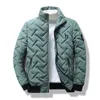 Giacche da uomo Autunno e Inverno HAZZYS Piumino da uomo in cotone felpato Colletto da baseball Giacca impermeabile antivento Checker Diamond 230328