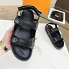 SANDALS POPULAR POPULAR MULHERES 2023 Louiseity Fashion Luxury Brand Business Trabalho de lazer Carta de viagem Logo