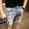 Pantalons pour hommes trou couture denim shorts hommes été mince style coréen à la mode pantacourt trou slim fit petite taille 230328
