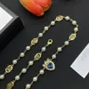 Gglies halsband Klassiska blommahalsband kvinnor designer smycken gyllene kedja halsband för kvinnors lyxbrev smycken med pärlhalsband fest