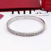 Bracelet de créateur Carti love bangle Luxueux Full Diamond Star Boucle Bracelet Acier au Titane 18K Couple Éternel Artisanat Femme Incolore