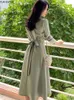 Casual klänningar chic koreanska kläder design kvinnor hösten vårdatum flickor söta v hals elegant lace-up retro vintage ruffles lång klänning 230327