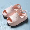 Slipper Sommer Leichte Sandalen für Kinder Kleinkind Slipon Mode Jungen Mädchen Schaum Strandschuhe Rutschen Outdoor Knochen Harz Wasser 230328