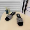 Slippers designer vår sommar ny produkt triangel röd stjärna med strass kattunge häl hög mesh platt tg8k