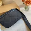 2023 Designer Black Messenger Bag de alta qualidade de nylon saco de câmera moda de moda masculina e feminina saco de ombro tamanho 23247