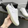 Designerskor Lyx Canvas Court Klassiska Distressed Skor Broderad logotyp Signatur Low Top Läder Sneakers toppkvalitet kausala unisexskor