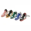 هدايا الحفلات Mini PVC Sneakers سلاسل المفاتيح للأطفال للنساء أحذية رياضية حذاء مفتاح سلسلة خط الوسط سلسلة السلة هدية جديدة