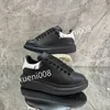 2023NEW MENS Fashion Casual White Buty Sneakers Buty Sneakers Buty platformy damskie czarne aksamitne zamszowe kobiety