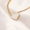 Nooit vervagen van luxe merkontwerper P-Letter Hangers kettingen Hart 18K Gold vergulde roestvrijstalen choker hanger ketting ketting ketenen juwelen accessoires geschenken