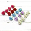 Flores decorativas grinaldas 30Pieces Mini Artificial Rose Flor Head Fake Made Made Diy Christmas Decoration for Home Wedding Decor Bride