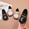 Spor ayakkabı kızlar deri ayakkabı okul partisi düğün çocuklar siyah loafers slipon çocukları flats moda İngiliz tarzı inciler boncuk 230328
