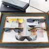 Las mejores gafas de sol de diseñador de lujo 20% de descuento en el producto El parabrisas Xiaoxiangjia es popular en Internet, el mismo estilo de tecnología futurista, sentido de una sola pieza.