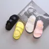 Sandaler sommar barns gula vita rosa sandaler för småbarn baby barn barn mode koreanska tandstrand sandaler nya 2022 1t till 7t w0327