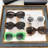 10 % de réduction sur les nouvelles lunettes de soleil de créateurs de luxe pour hommes et femmes