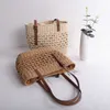 Strandtassen 2023 Nieuwe strand geweven tas eenvoudige enkele schouder dames s Fashion Straw 230327