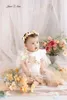 帽子帽子1年のシッターサイズの子供のスタジオ幼児の女の子プリンセススタイルレース服花の背景230328
