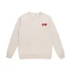 디자이너 남성용 후드 com des garcons 재생 스웨트 셔츠 CDG Red Heart Crewneck 까마귀 브랜드 카키 크기 XL