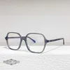 2024 Fashion Off Luksusowy projektant Nowe okulary przeciwsłoneczne dla mężczyzn i damskich małe czerwone czerwone szklanki pudełka Liste nogi można wyposażone w krótkowzroczność CH3417 Plain Show