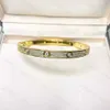 Fine Bangle di lusso Top Brand Pure 925 Sterling Silver Jewelry per le donne Easy Lock Bangle in oro giallo rosa con diamanti pieni Love Bangle Matrimonio Fidanzamento Vite Brace