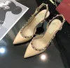 2023 Fashion Women Pumps Shoes Discaleer Gold Gold Leather Sudded Spikes Slingback High Heels Shoes Shoes Shoes
