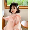 Robes de fille Pakaian Anak anak Corée Gaun Musim Semi Wanita Baru Lengan Panjang Busur Padat 230328