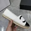 2023 Designer de luxe Chaussures Top Fashion Denim Sapatos Espadrilles Paille Pêcheur Talons Plats Chaussure Lazy Zapatos Mujer Casual Cartoon Linen channel c-c35-41