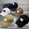 Designer baseball mössor kvinnor män klassiska märke mode hattar sportiga casquette brev breda brim sunhats lyx justerbara skalle mössor