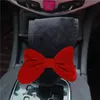 Ny trim söt röd bowknot bilsäkerhetssäkerhetsbälte täcker mjuk plysch axel dyna styling säkerhetsbälten bil spegel fodral tillbehör