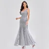 Abiti fai-da-te Sexy collo a V con scollo a V ricamato senza maniche con paillettes Slim Fishtail Brides OEM Bodycon Party Customization Dress per le donne