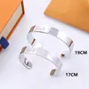 With BOX Designer Bracelets Luxury Silver Fashion Bangles Stainless Steel Classic Diamond Bracelets Jewelry for Men and Women Party Wedding Accessories